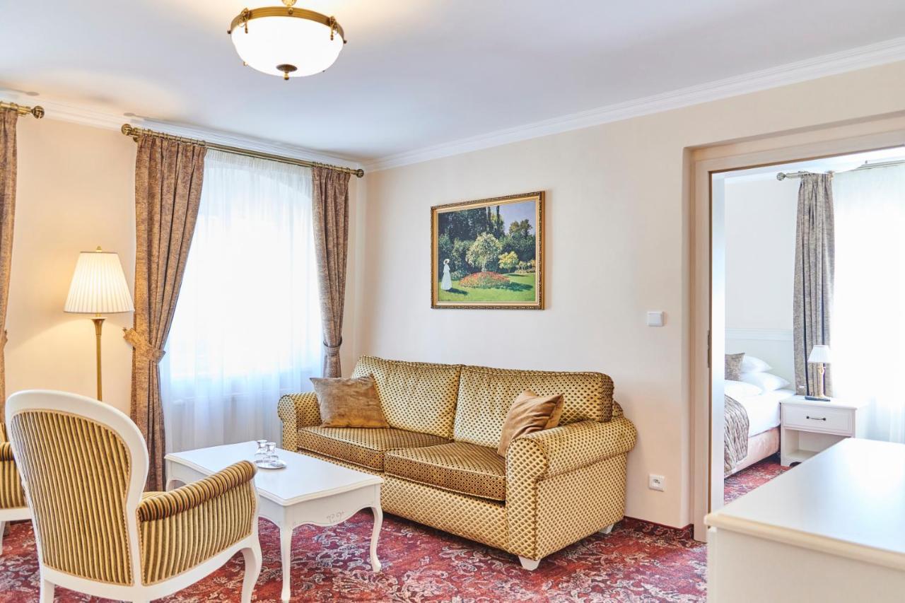 Spa Hotel Centrum Františkovy Lázně 외부 사진